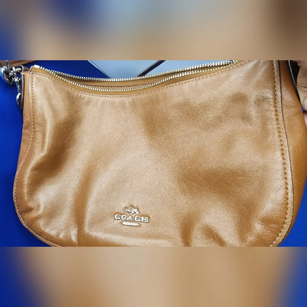 Coach Chelsea Distressed Tan Leather Shoulder Bag - Picture 14 of 14